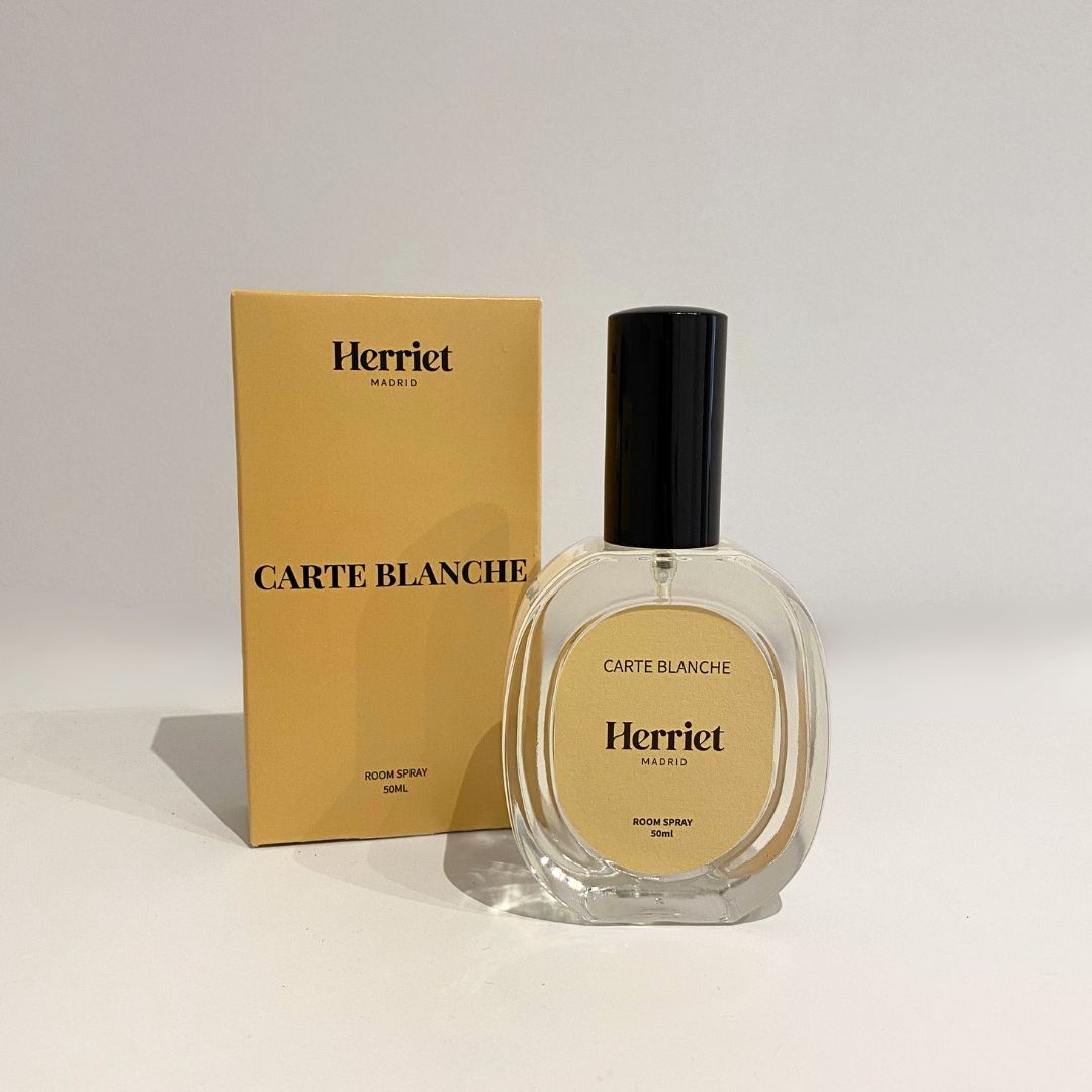 ambientador para el hogar y ambientador textil con caja. Room spray - carte blanche - herriet